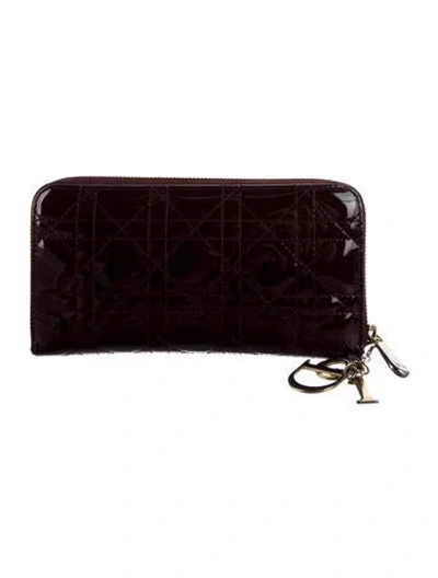 Pre-owned Dior Cannage Pattern Patent Leather Wallet In Burgundy