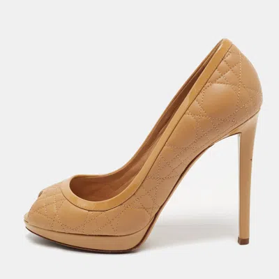 Pre-owned Dior Cannage Size 39.5 Beige Cannage Leather And Patent Leather Peep Toe Pumps In Sand