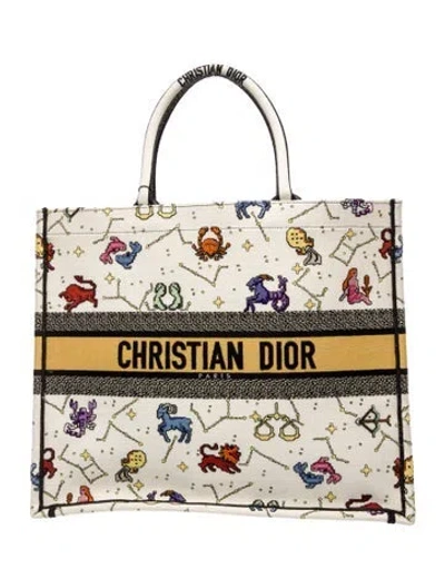 Pre-owned Dior Canvas Book In Neutral