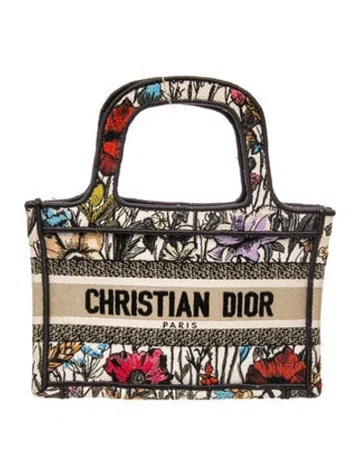 Pre-owned Dior Canvas Book In Neutral