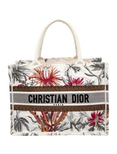 Pre-owned Dior Canvas Book In White