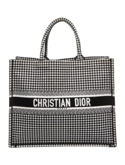 Pre-owned Dior Canvas Book In White