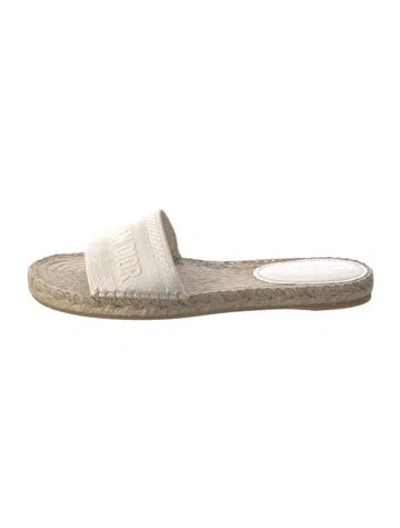 Pre-owned Dior Canvas Embroidered Accent Espadrilles In Neutral