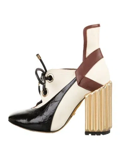 Pre-owned Dior Canvas Pumps In Neutral