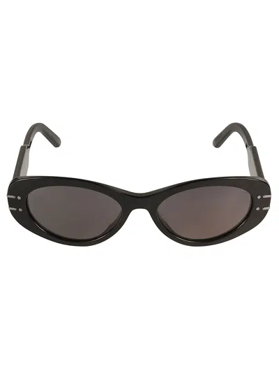 Dior Cat-eye Curved Sunglasses In 01a - Black