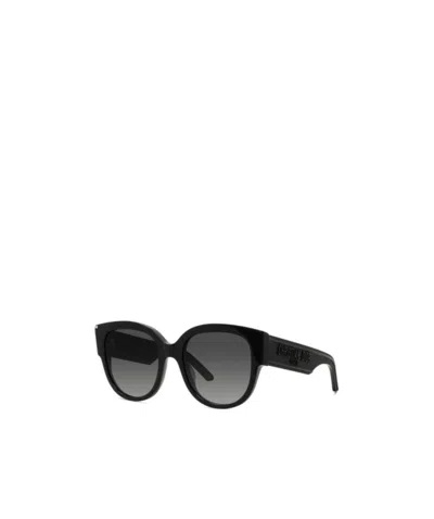 Dior Cat's Eye Frame Design Sunglasses In Black