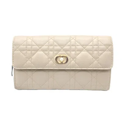Pre-owned Dior Christian  Beige Leather Long Wallet (bi-fold) ()
