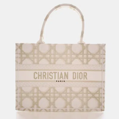 Pre-owned Dior Christian  Book Tote Medium White Cannage Embroidered Canvas Tote Bag