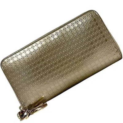 Pre-owned Dior Christian  Gold Leather Long Wallet (bi-fold) ()