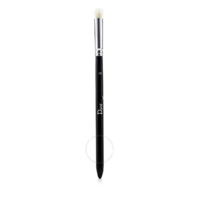 Dior Christian  Ladies Backstage Large Eyeshadow Blending Brush 23 Makeup 3348901379267 In White