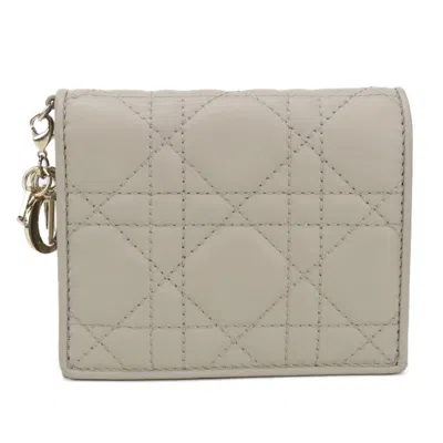 Pre-owned Dior Christian  Lady  Beige Leather Wallet (bi-fold) () In Sand