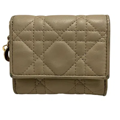 Pre-owned Dior Christian  Lady  Beige Leather Wallet (tri-fold) ()