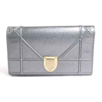 Pre-owned Dior Christian  Silver Leather Long Wallet (bi-fold) ()