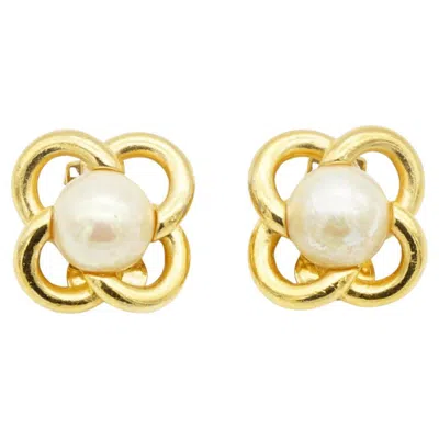 Pre-owned Dior Christian  Vintage 1980s Interlocked White Round Pearl Flower Clip Earrings