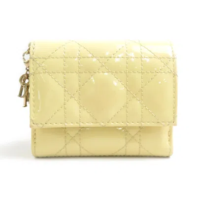 Pre-owned Dior Christian  Yellow Patent Leather Wallet (tri-fold) ()