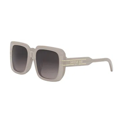 Dior Signatures11f14a1 Sunglasses In Beige