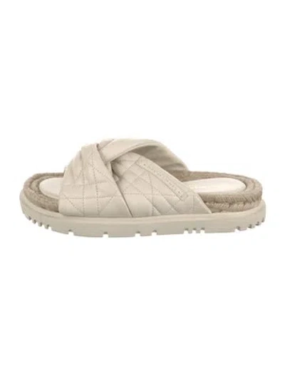 Pre-owned Dior Dtwist Cannage Pattern Slides In Neutral