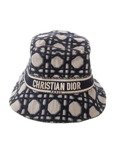 Pre-owned Dior Embroidered  Canvas Bucket Hat In Neutral