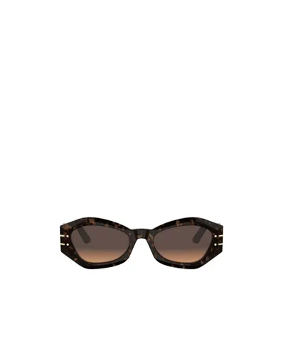 Dior Eyewear Signature B1u Butterfly Frame Sunglasses In Brown