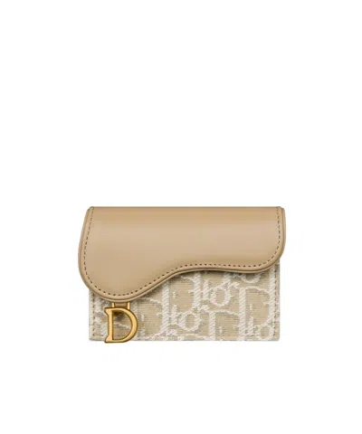 Dior Flip Clip In Nude