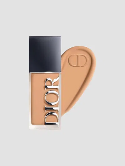 Dior Forever Skin Wear Foundation In 4 Neutral