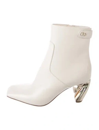 Pre-owned Dior Leather Boots In Neutrals
