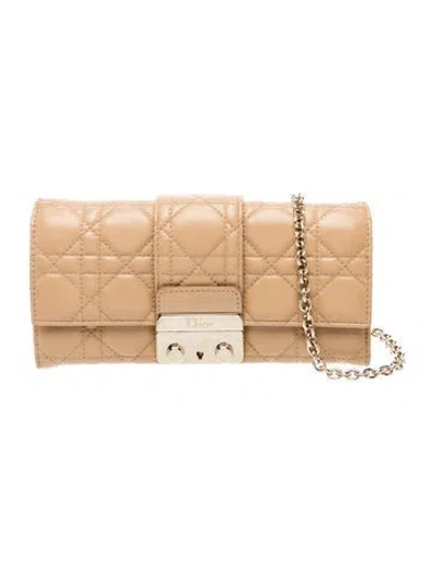 Pre-owned Dior Leather Cannage Wallet In Neutrals