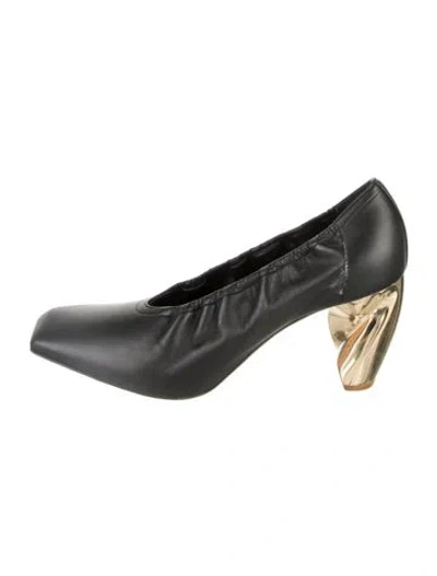 Pre-owned Dior Leather Pumps In Black