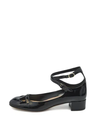Pre-owned Dior Logo-detail Pumps In Black