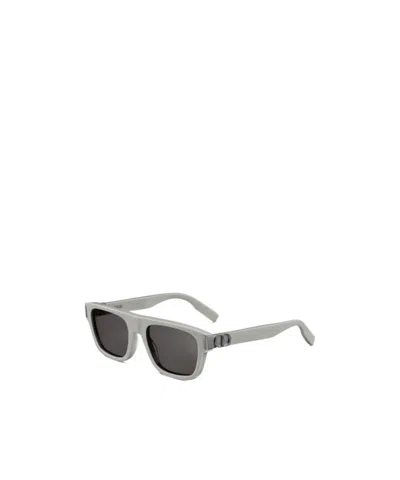 Dior Logo Details Sunglasses In Gray