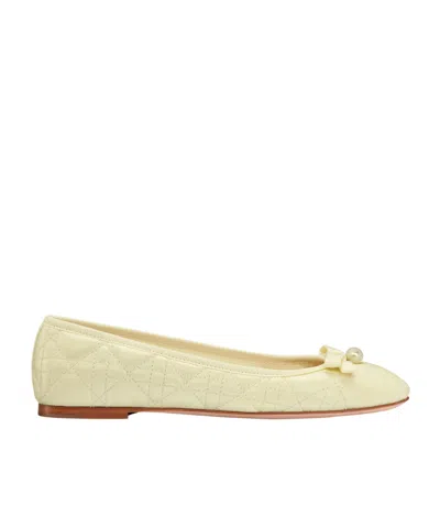 Dior Logo Flat Ballet Shoes In Yellow