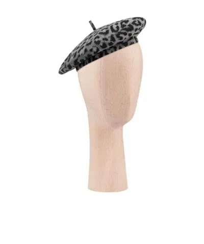 Dior Logo Hat In Nude