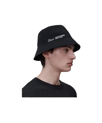 Dior Montaigne Bucket Hat In Black