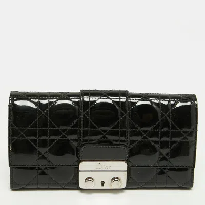 Pre-owned Dior New Lock Black Cannage Patent Leather Continental Wallet