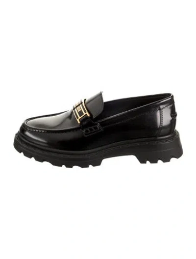Pre-owned Dior Patent Leather Loafers In Black