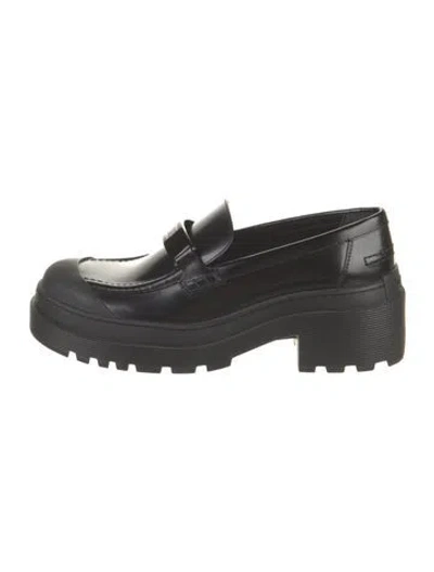 Pre-owned Dior Patent Leather Loafers In Black