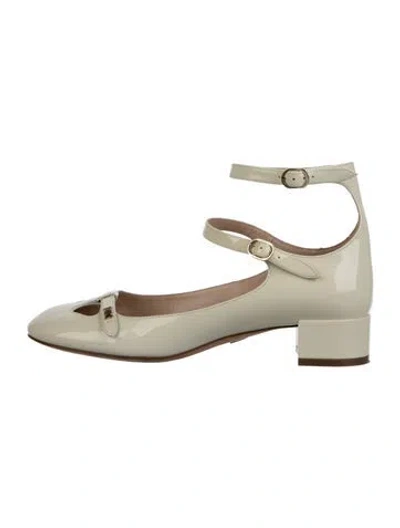 Pre-owned Dior Patent Leather Pumps In Neutral