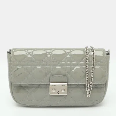 Pre-owned Dior Promenade Grey Cannage Patent Leather Chain Clutch In Sand