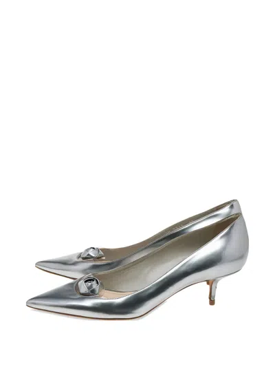 Pre-owned Dior Rose-motif Pointed-toe Pumps In Silver