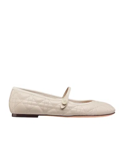 Dior Round Head Ballet Shoes In Nude