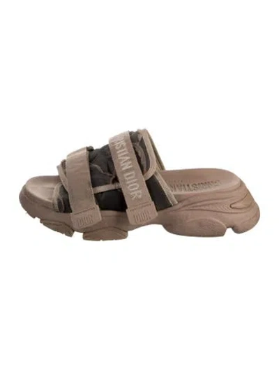 Pre-owned Dior Slides In Neutrals