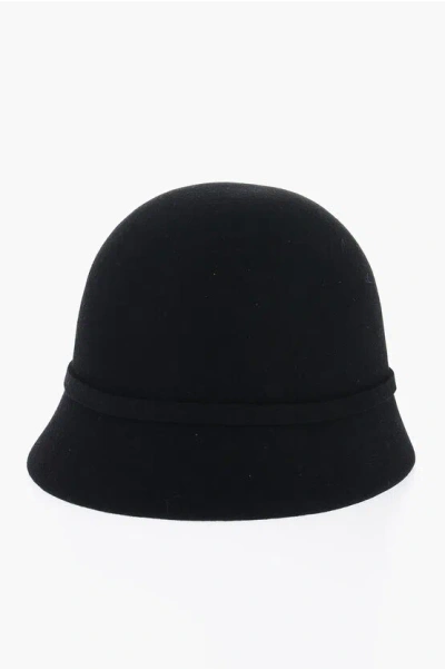 Dior Solid Color Felt Ary Cloche Hat With Golden Logo In Black