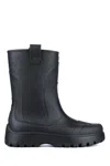Dior Round Toe Rubber Sole Pull Tab Boots In 900