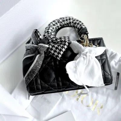 Pre-owned Dior Black Gold Hardware Dual Strap Bag