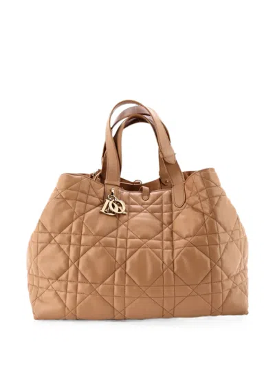 Pre-owned Dior Toujours Macrocannage Quilt Calfskin Large Tote Bag In Neutral