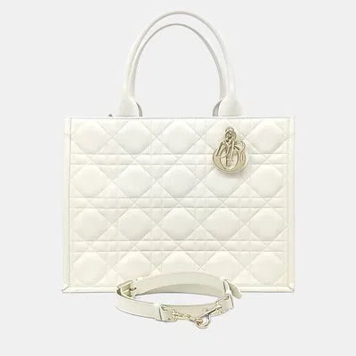 Pre-owned Dior White Leather Macrocannage Book Tote Bag Medium