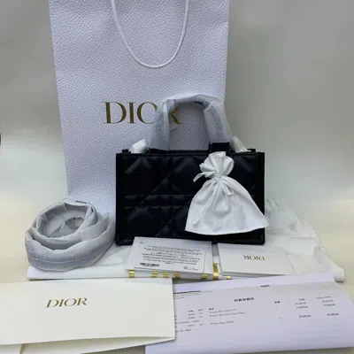 Dior Women Pre-loved Bag Brand New Condition In Multi