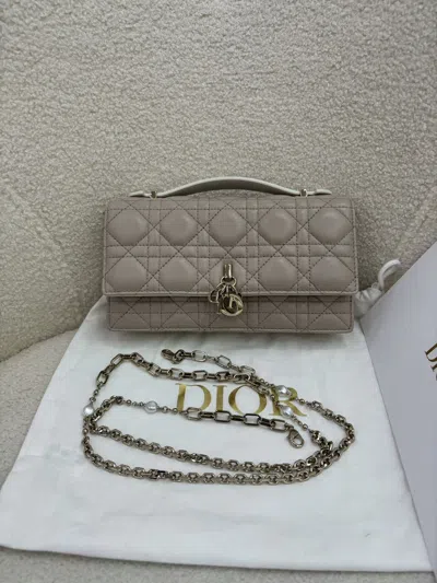 Dior Women Pre-loved Bag Brand New Condition In Multi