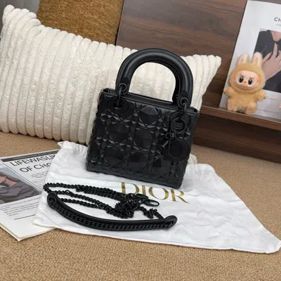 Dior Women Pre-loved Bag Very Good Condition In Black