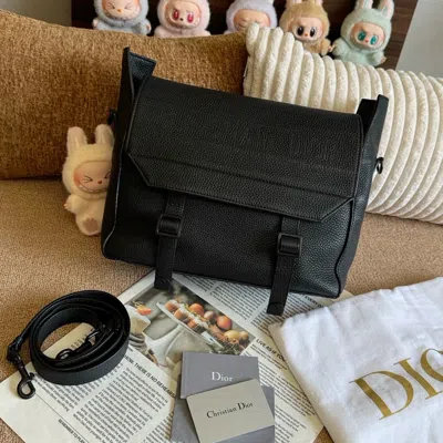 Dior Women Pre-loved Bag Very Good Condition In Black